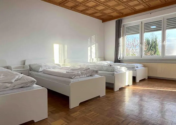 Sad701 - Grosse Monteurwohnung Uebergangswohnung Schwandorf in Bayern